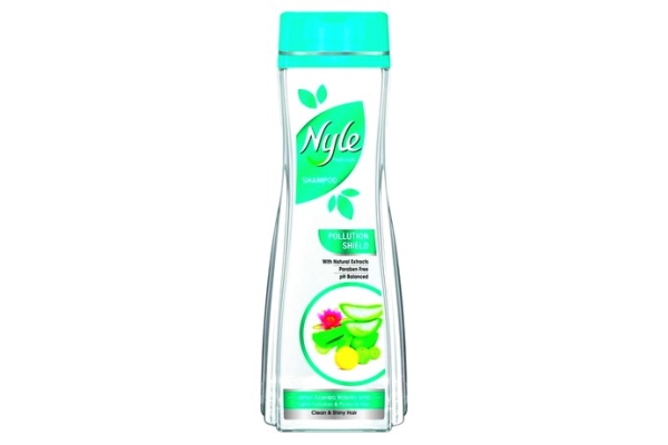 Шампунь Натуральная чистота и сияние с Амла, Алоэ Вера, Водяной Лилией и лимоном Nyle Naturals Clean & Shine Shampoo 